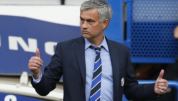 Chelsea, Mourinho ile sözleşmesini 2019'a kadar uzattı