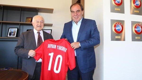 Duygun Yarsuvat'tan Yıldırım Demirören'e ziyaret