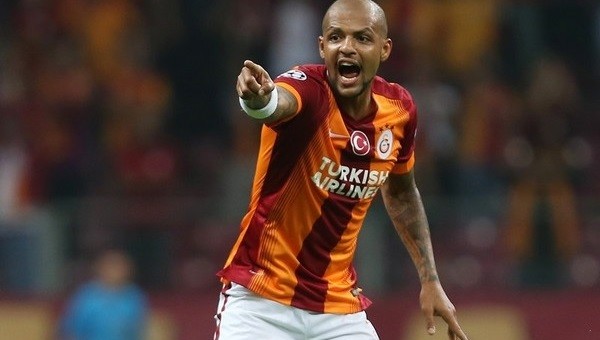 Felipe Melo önce sildi sonra düzeltti!