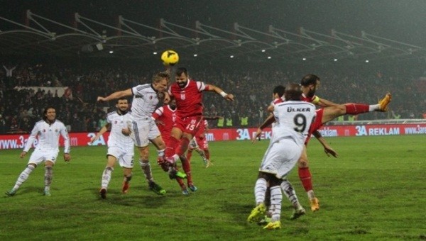 Fenerbahçe-Balıkesirspor zıt kutupların savaşı