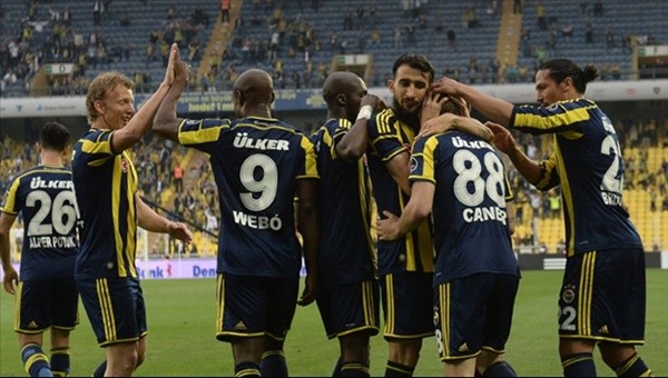 Fenerbahçe'de 8 futbolcu ceza sınırında