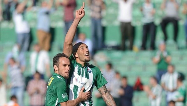 Fernandao atıyor, Bursaspor kazanıyor