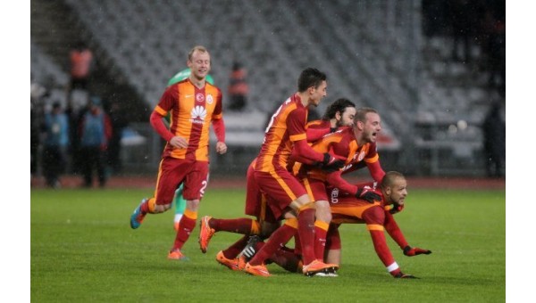 Galatasaray en son 22. haftada 3 puan farkla liderdi
