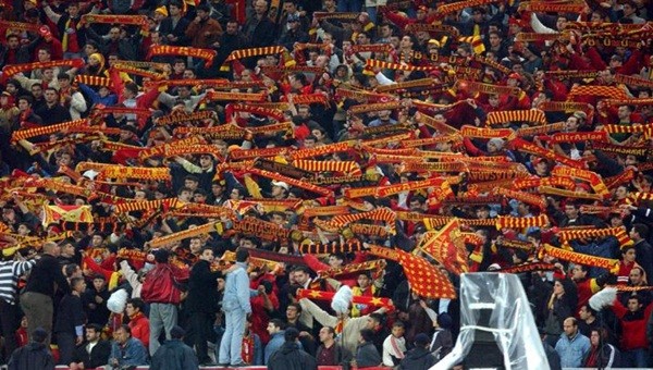 Galatasaray rakiplerine fark attı