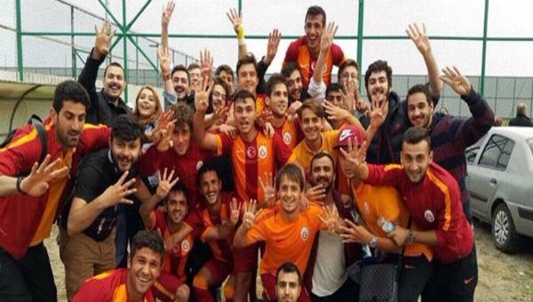Galatasaray U21 rekor kırdı! Fenerbahçe...