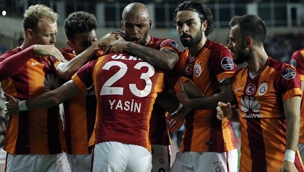 Galatasaray zirvede bir başka!
