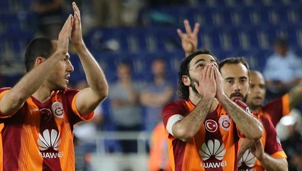 Galatasaraylı futbolcuların cebi doluyor