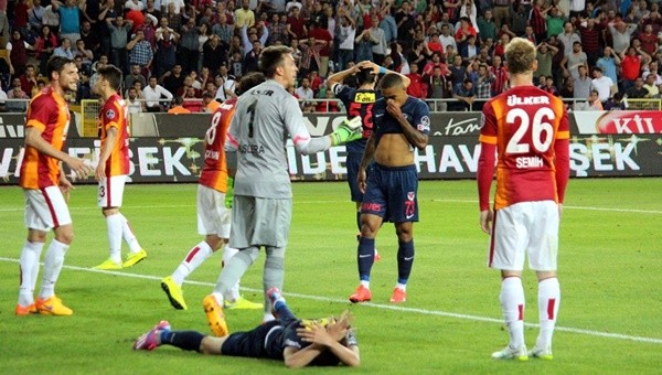 Gecenin yıldızı Muslera konuştu