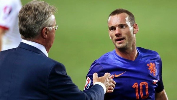 Hiddink'ten Sneijder'e şok cevap