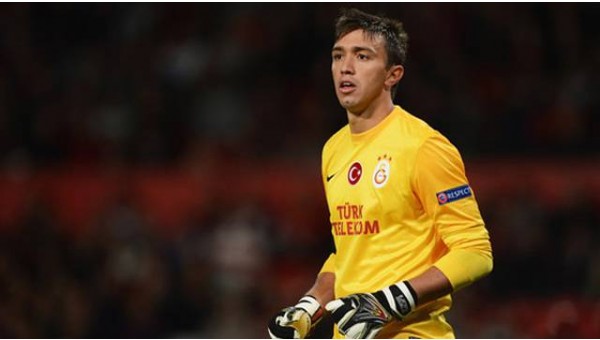 Muslera kurtarış rekoruna doğru