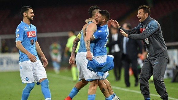Napoli, Milan'ı ezdi