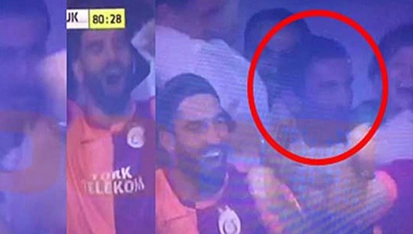 Rüştü Reçber derbiyi Arena'da izledi