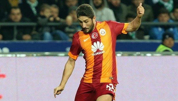 Sabri Sarıoğlu'ndan 400. maç