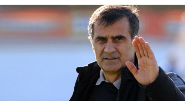Şenol Güneş, Kadıköy'de ilk kez güldü
