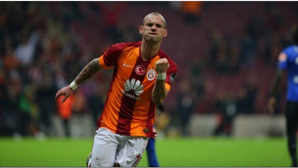 Sneijder'den ''Fener ağlama'' tezahüratı