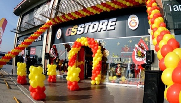 Taraftardan 4. yıldız ürünlerine büyük ilgi
