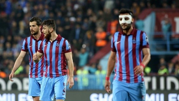 Trabzonspor Beşiktaş'a karşı tekledi