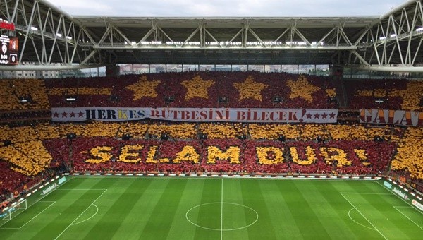 TT Arena'da 4. yıldız koreografisi