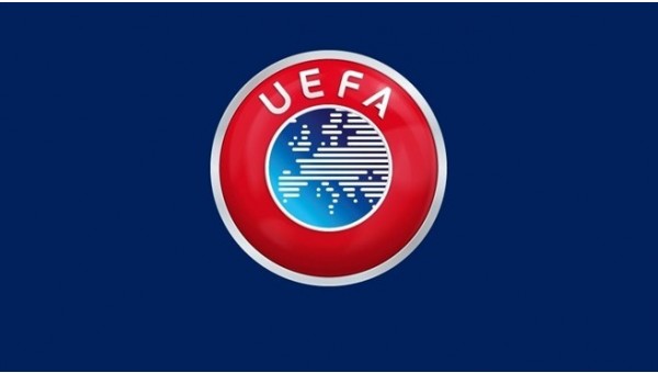 UEFA, twitter adresinin kapağına Galatasaray'ı taşıdı