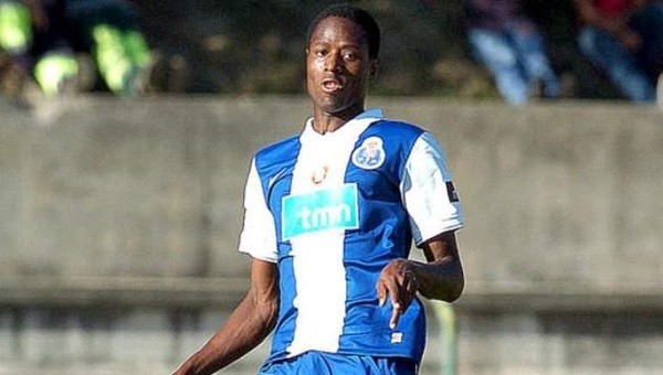 Abdoulaye Ba 5 yılda 4 ayrı takımda oynadı