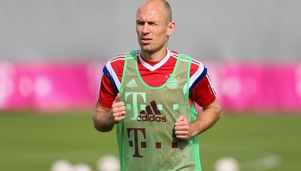 FLAŞ! 'Arjen Robben yüzde 100 geliyor'