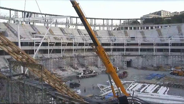 Vodafone Arena Stadı'nda ŞOK kaza