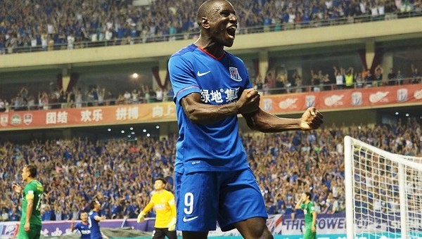 Demba Ba'nın asisti galibiyeti getirdi