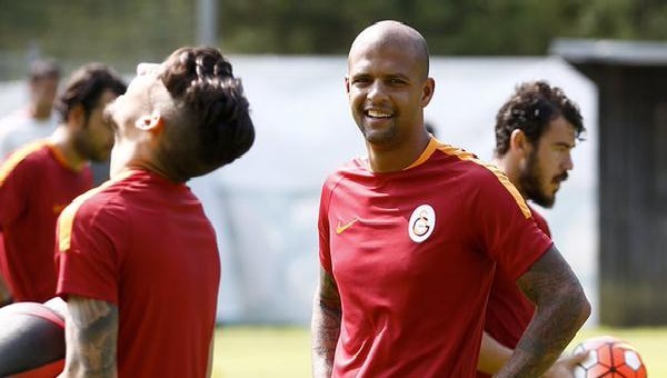 Felipe Melo takımla antrenmana çıktı