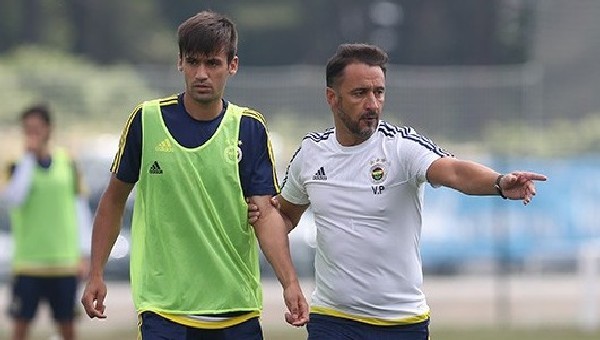 Fenerbahçe teknik heyeti ile basın mensupları maç yaptı