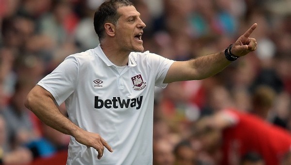 Slaven Bilic, Alex Song'un peşinde