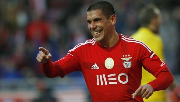 Maxi Pereira Porto'ya transfer oldu