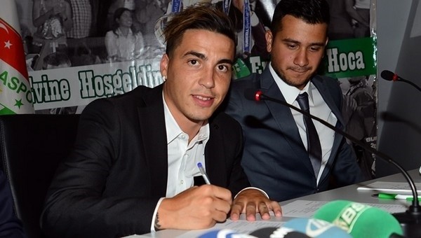 Josue Bursaspor'a imzayı attı