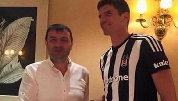 Mario Gomez formayı giydi
