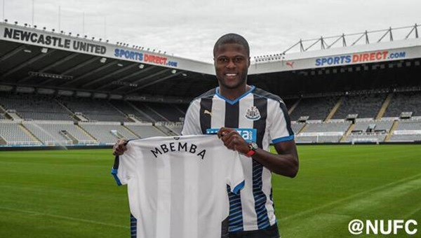 Newcastle United, Chancel Mbemba'yı kadrosuna kattı