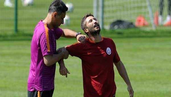 Sabri Sarıoğlu kendisini sakatladı