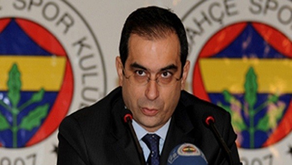 Şekip Mosturoğlu'ndan Van Persie göndermesi