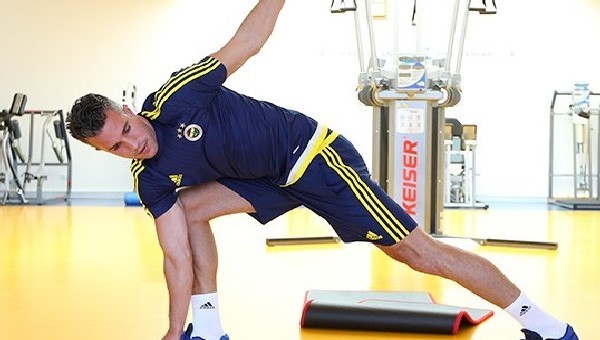 Van Persie ilk antrenmanına çıktı
