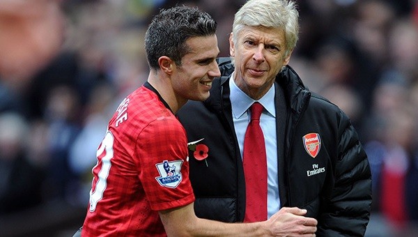 Van Persie: 'Wenger benim futbol babamdır'