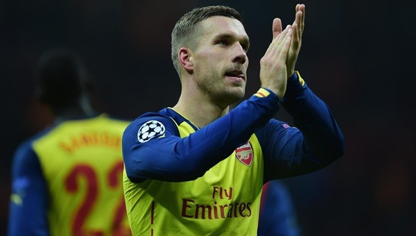 Lukas Podolski yola çıktı