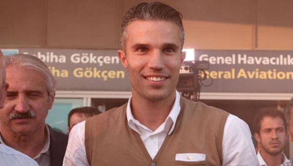 Ve Robin van Persie İstanbul'a geldi