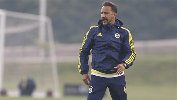 Vitor Pereira nefes aldırmıyor