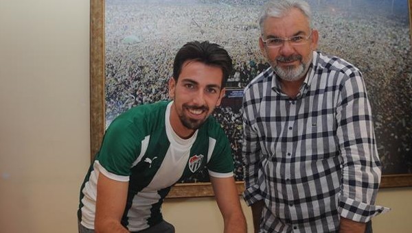 Bursaspor, Isaac Cuenca ile imzaladı