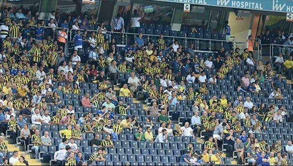 Fenerbahçe kaç kombine kart sattı?