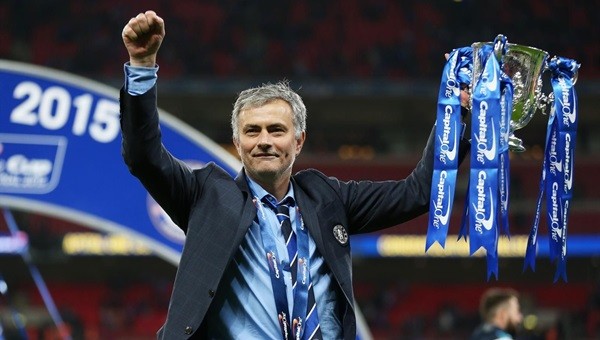 Jose Mourinho Chelsea ile nikah tazeledi