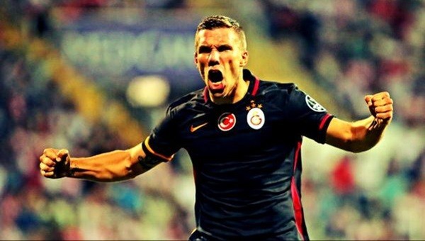 Lukas Podolski ilk maçında golü buldu