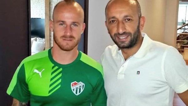 Miroslav Stoch formayı giydi