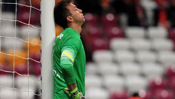 Muslera'dan Sivas'ta büyük hata