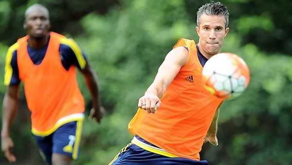 Van Persie, Eskişehir maçında oynayacak mı?