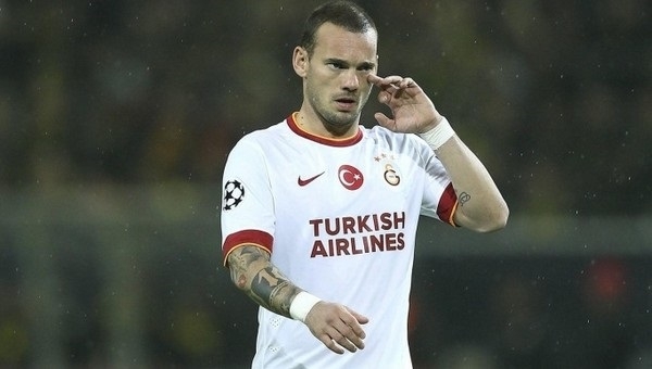 Wesley Sneijder'den alkışlanacak hareket