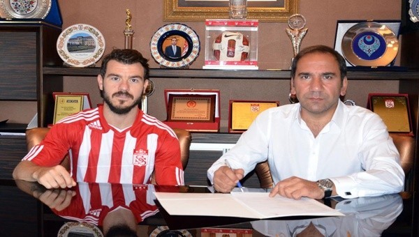 Yekta Kurtuluş, Sivasspor'da